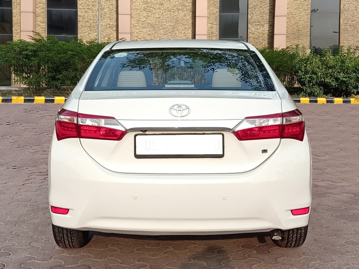 Corolla Altis image 4 Corolla Altis image 4