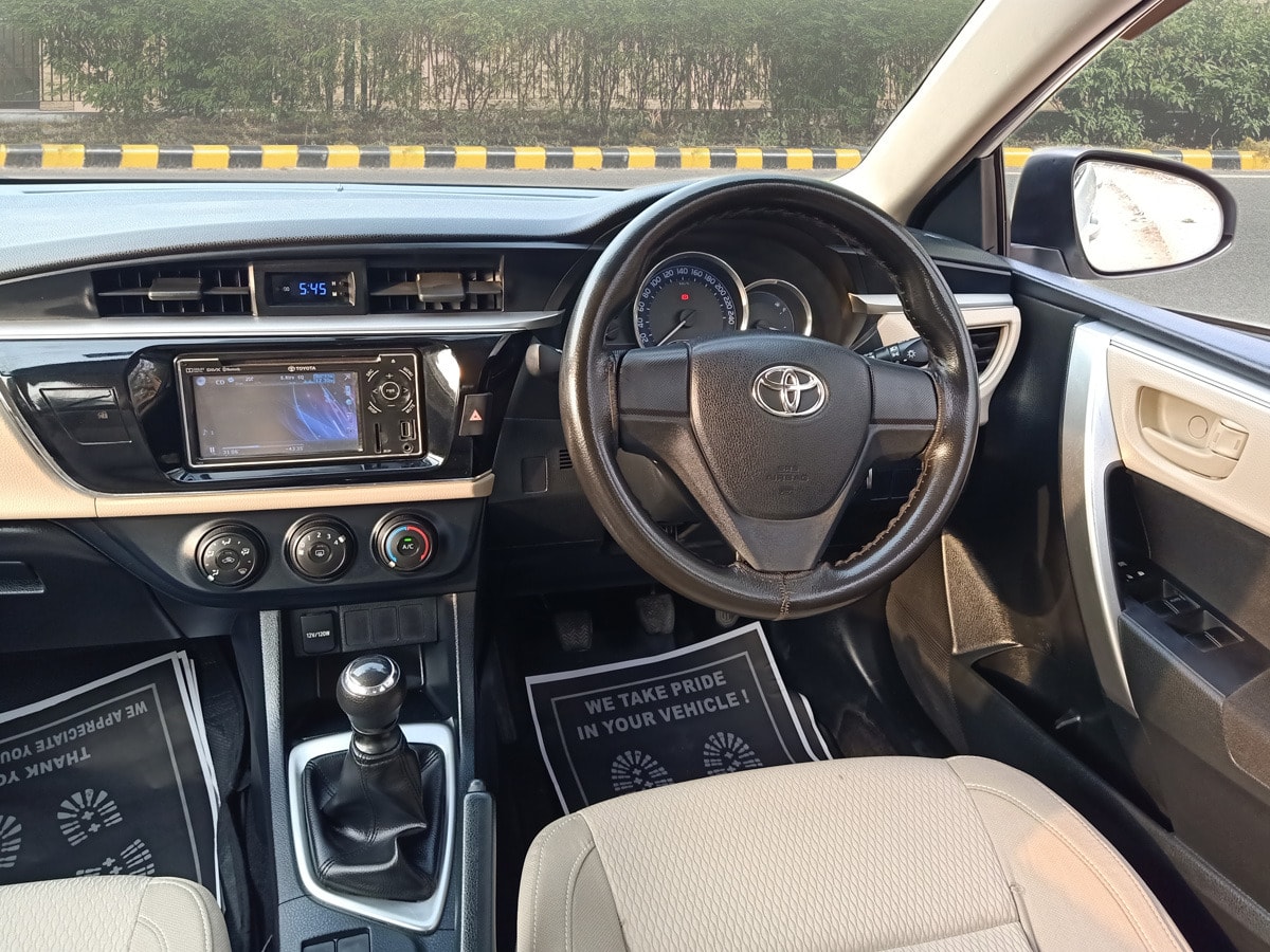 Corolla Altis image 13 Corolla Altis image 13