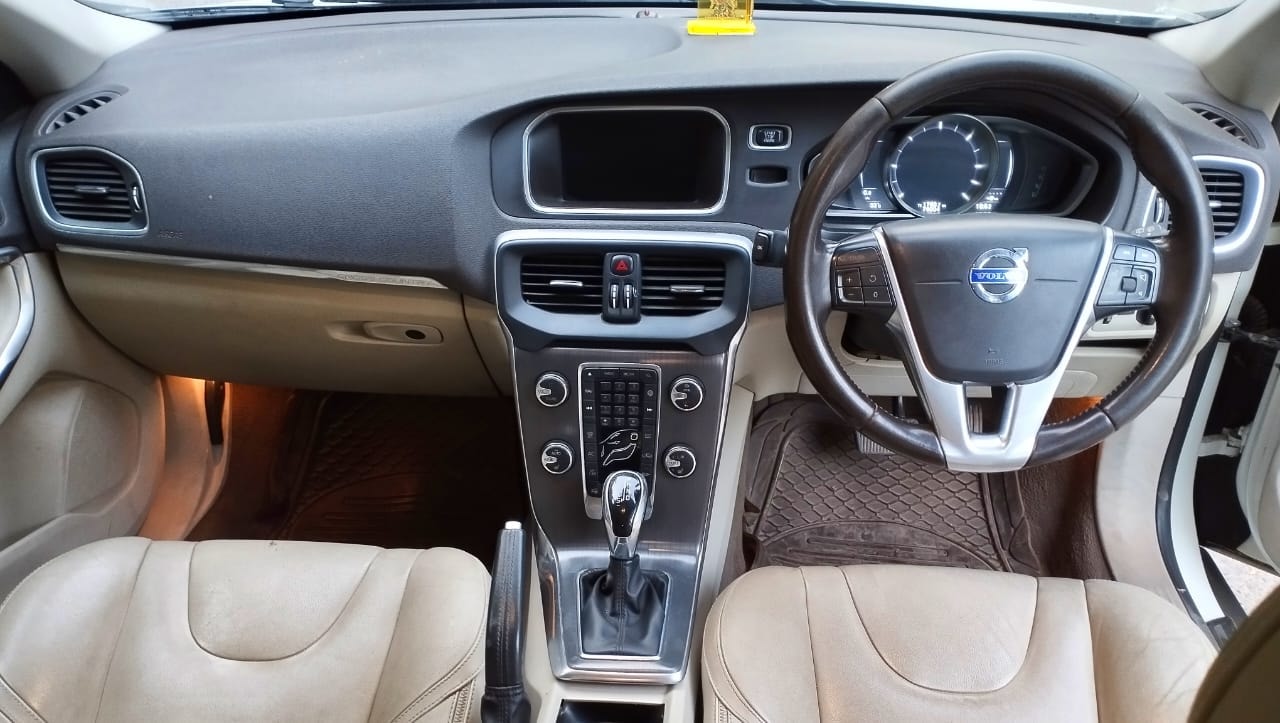 V40 image 12 V40 image 12