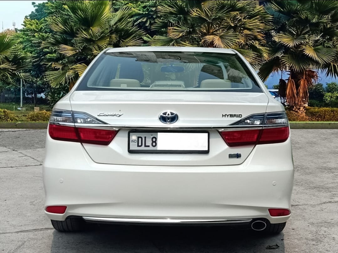 Camry image 10 Camry image 10