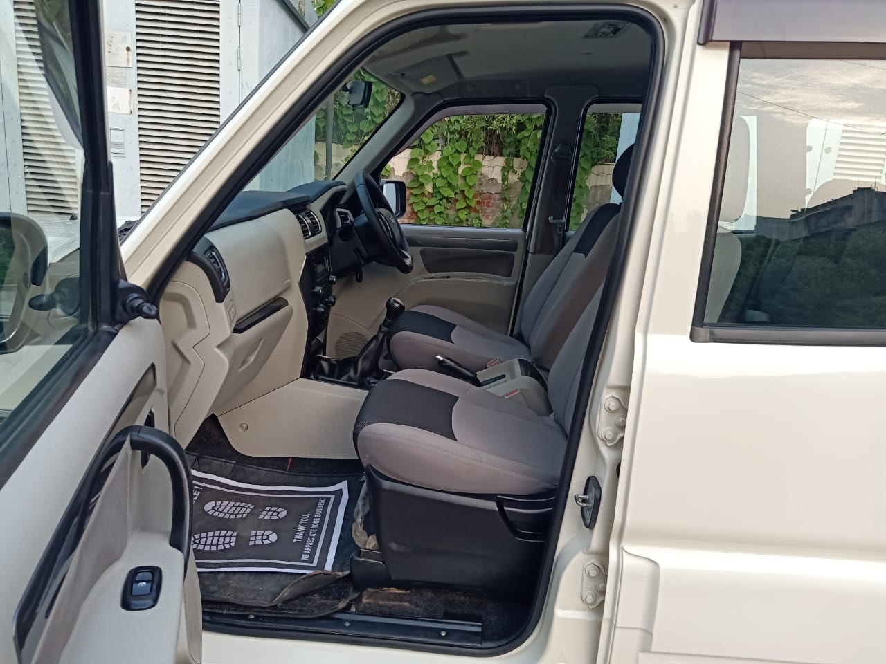 Scorpio image 14 Scorpio image 14