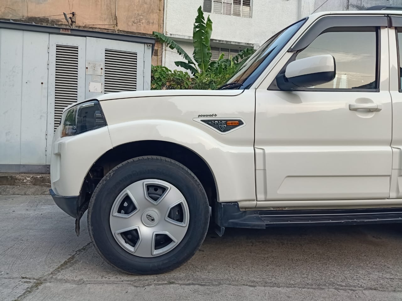 Scorpio image 9 Scorpio image 9