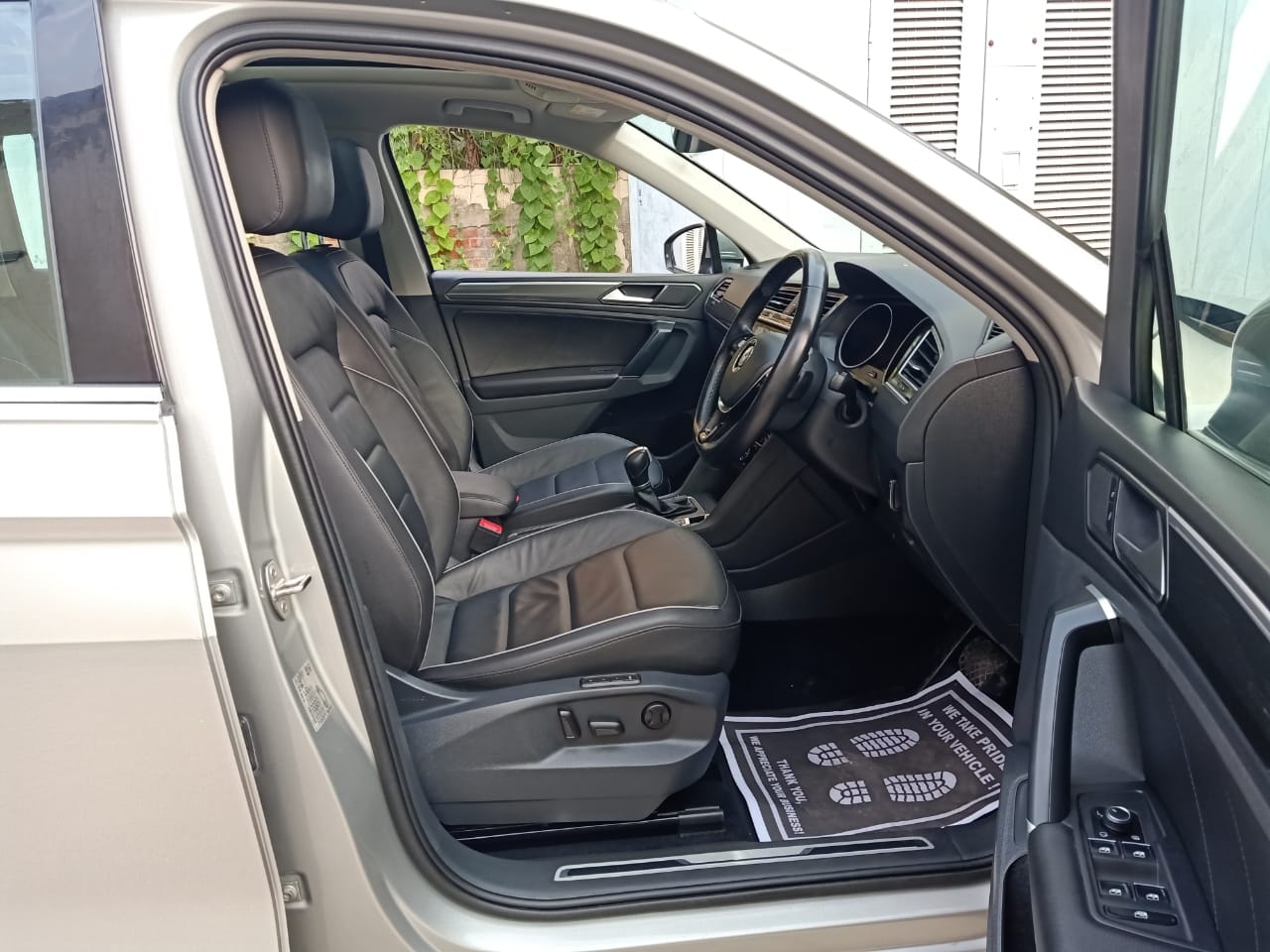 Tiguan image 14 Tiguan image 14