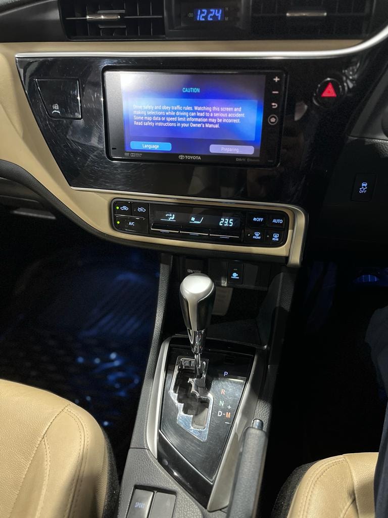 Corolla Altis image 12 Corolla Altis image 12