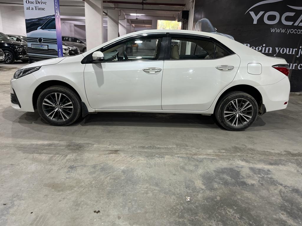 Corolla Altis image 2 Corolla Altis image 2