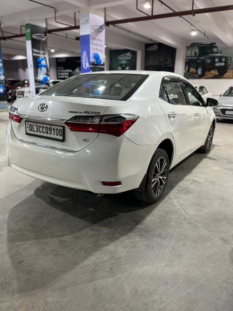 Corolla Altis image 5 Corolla Altis image 5