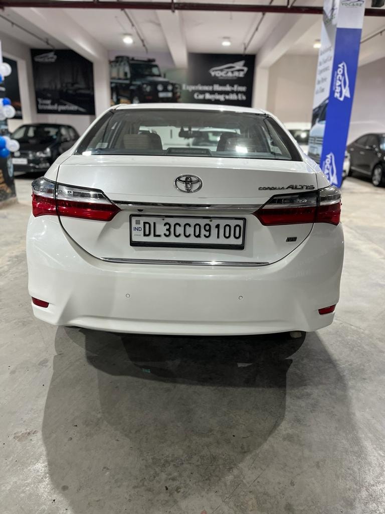 Corolla Altis image 4 Corolla Altis image 4