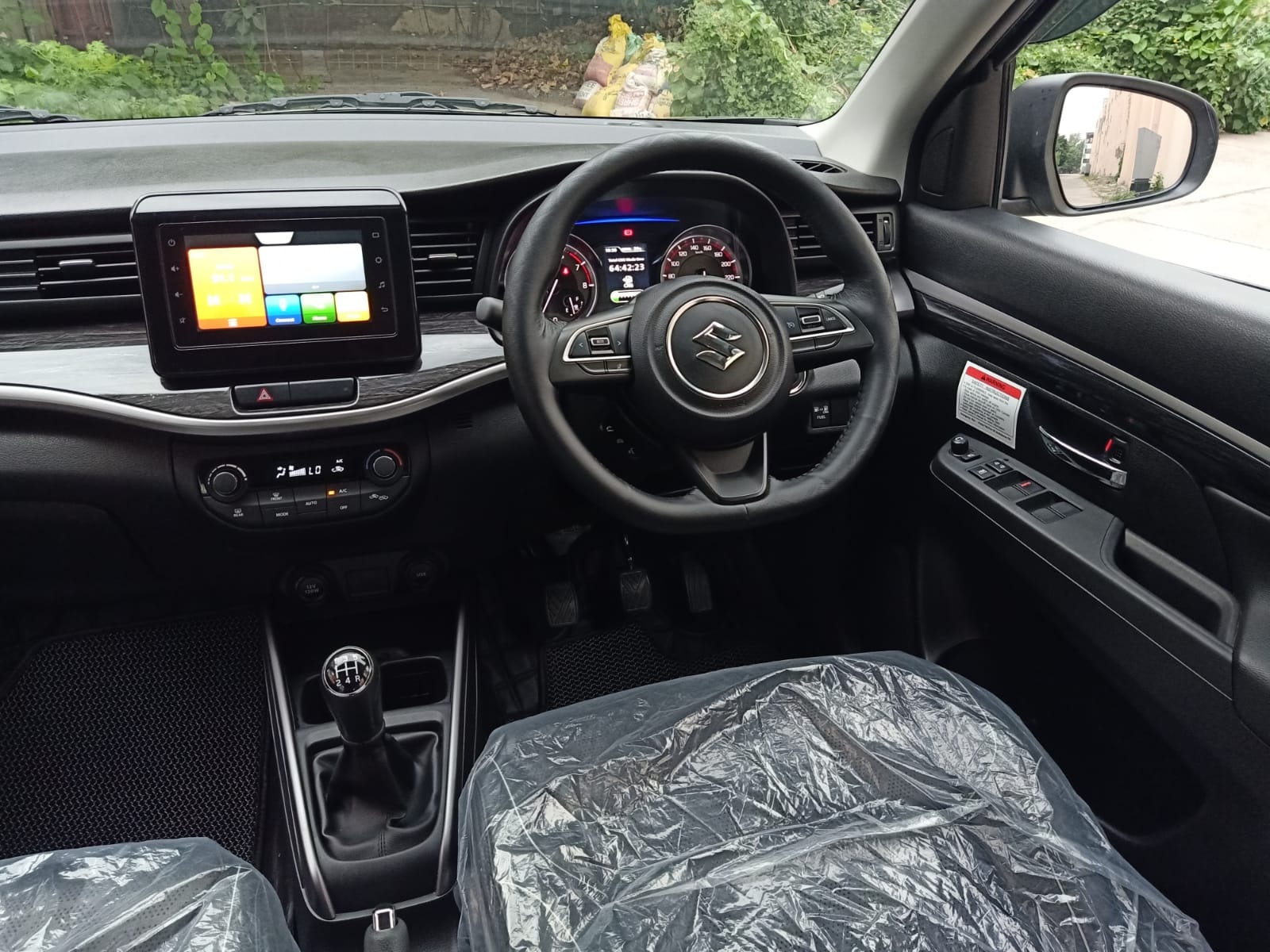 XL6 image 13 XL6 image 13