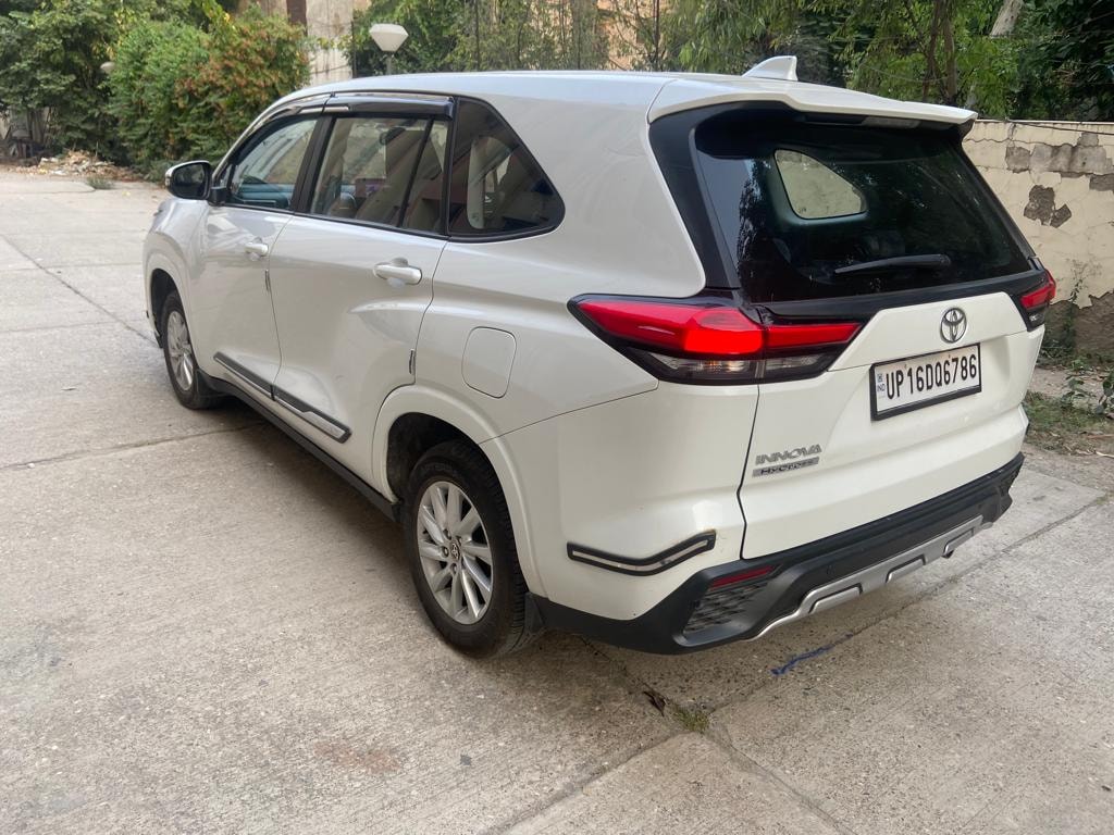 Innova Hycross image 3 Innova Hycross image 3