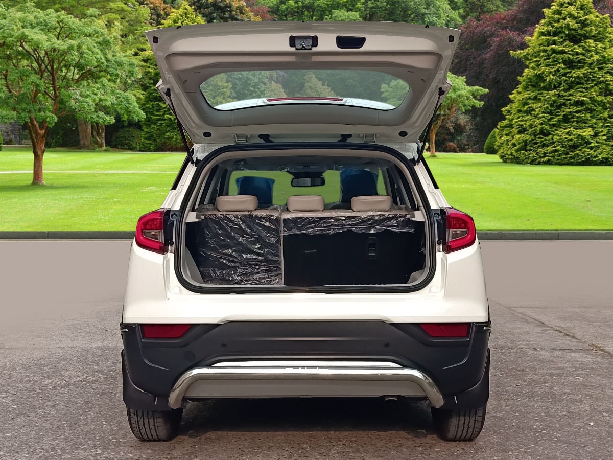 XUV300 image 10 XUV300 image 10