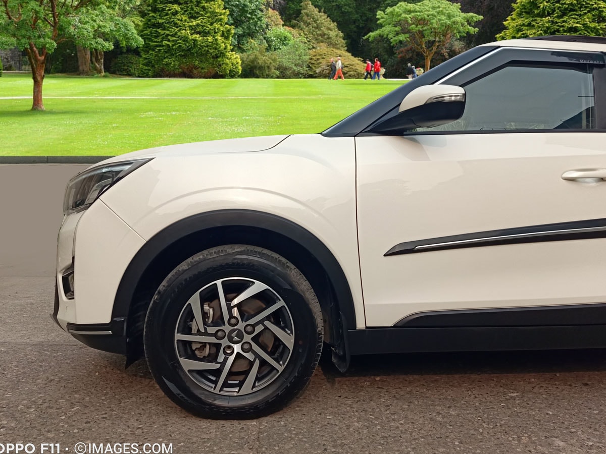 XUV300 image 9 XUV300 image 9