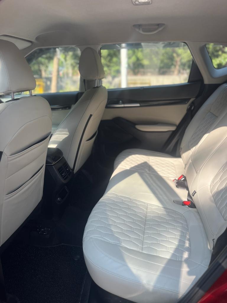 Seltos image 17 Seltos image 17