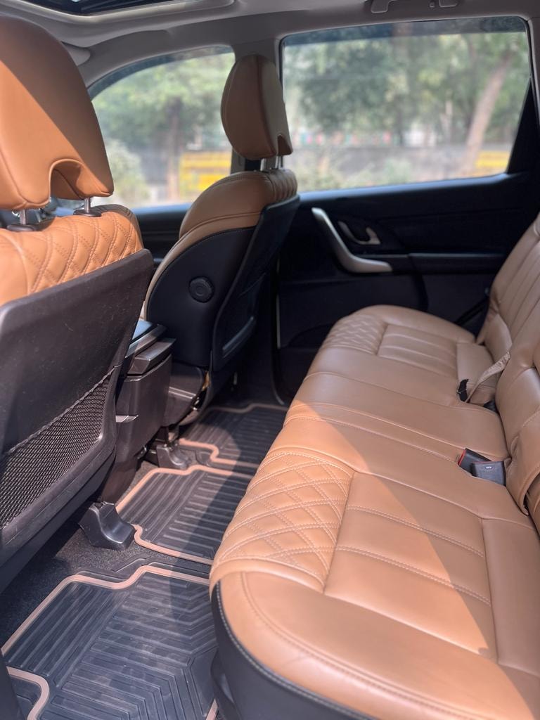 XUV500 image 15 XUV500 image 15