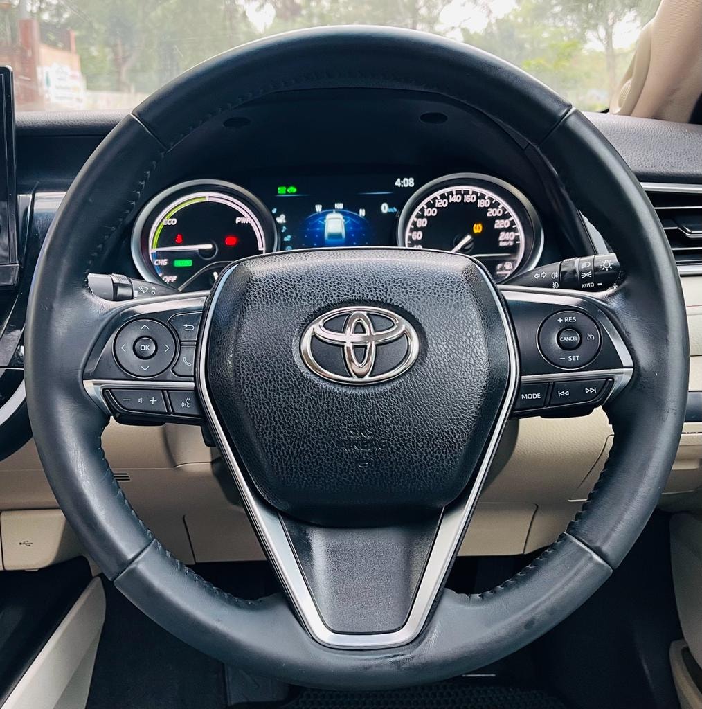 Camry image 13 Camry image 13