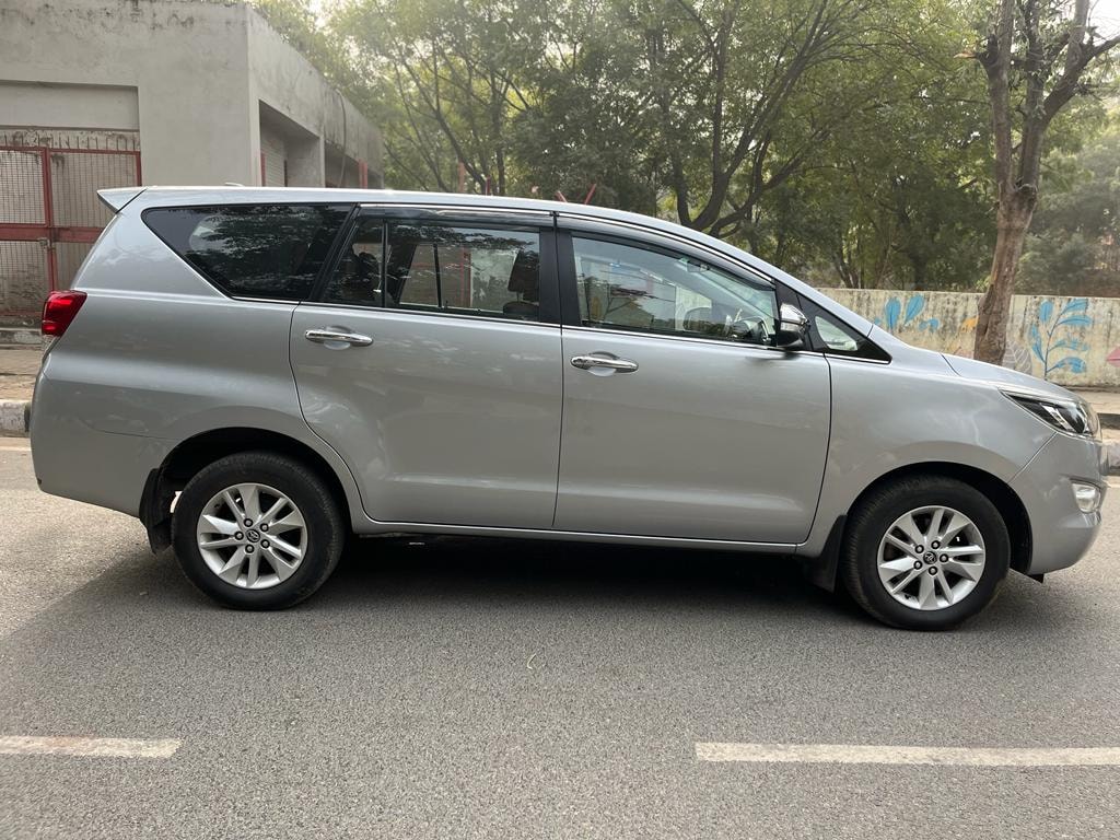 Innova Crysta image 7 Innova Crysta image 7