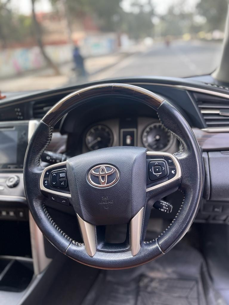 Innova Crysta image 13 Innova Crysta image 13