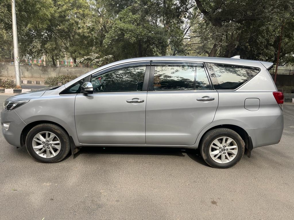 Innova Crysta image 9 Innova Crysta image 9