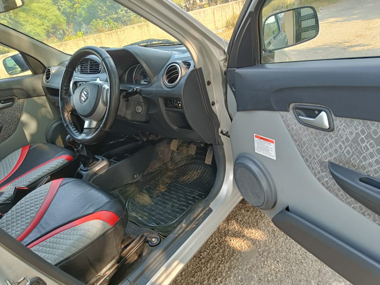 Alto 800 image 16 Alto 800 image 16