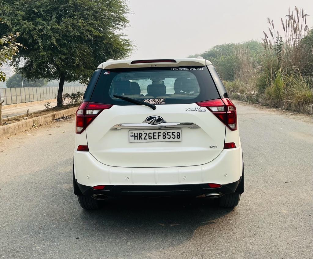 XUV500 image 4 XUV500 image 4