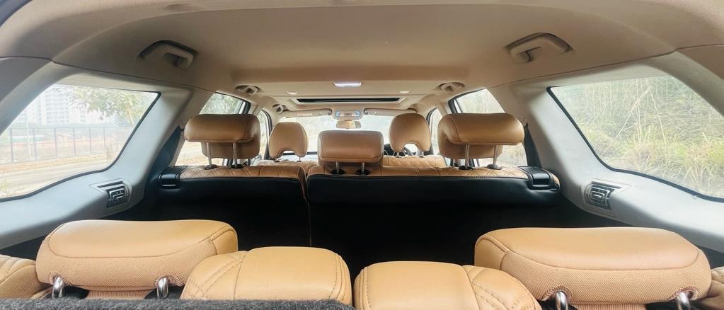 XUV500 image 10 XUV500 image 10