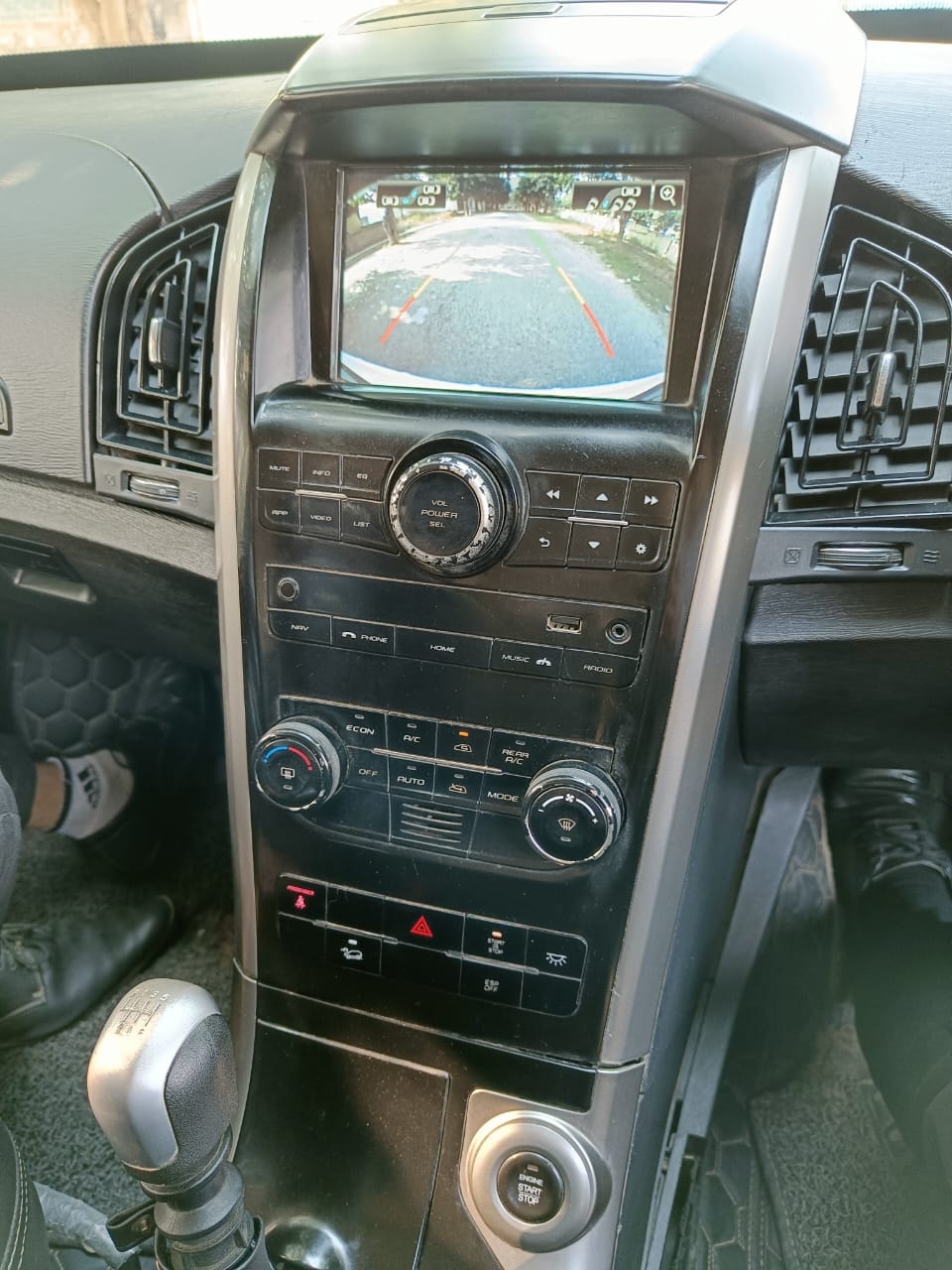 XUV500 image 12 XUV500 image 12