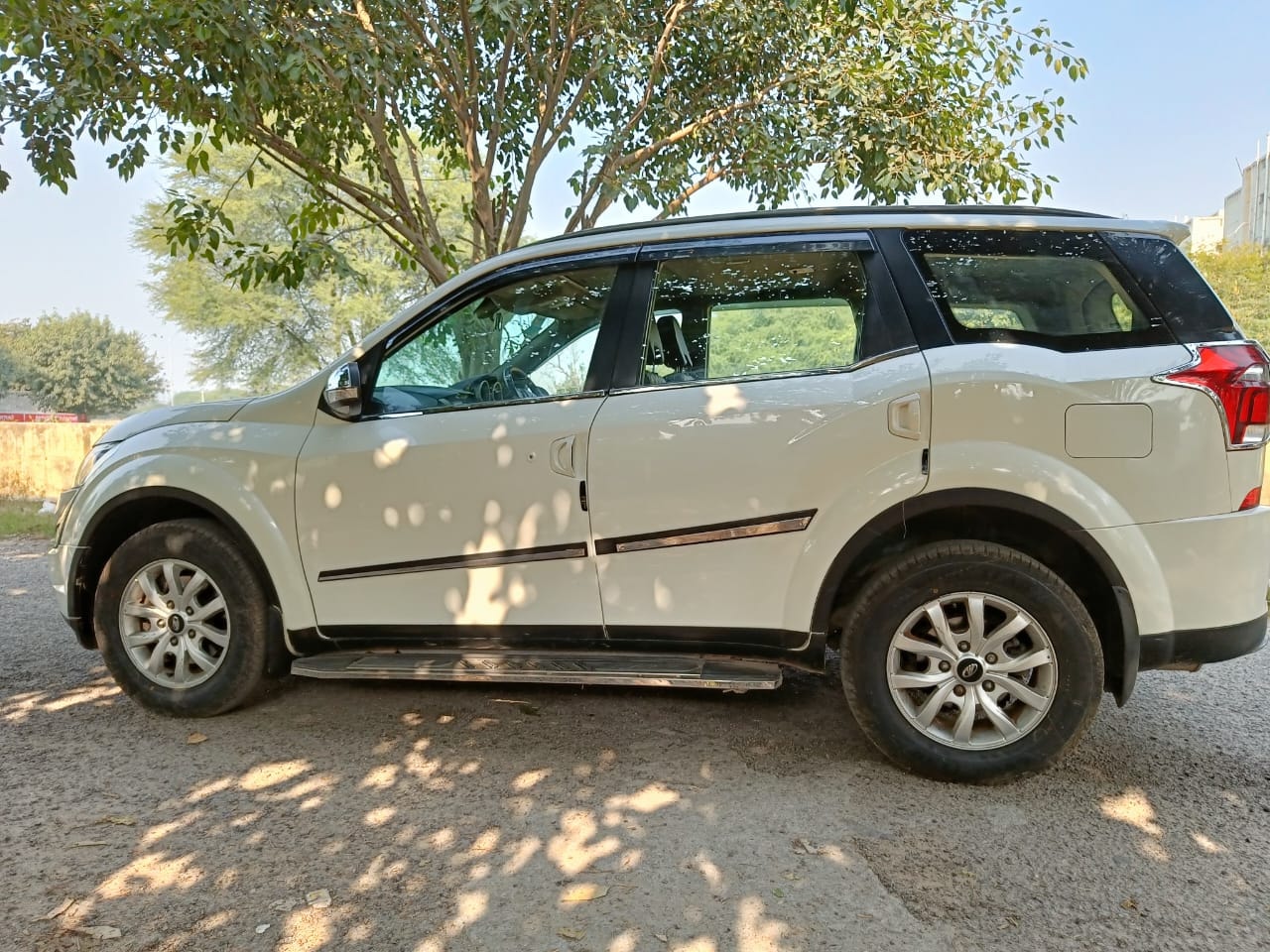 XUV500 image 2 XUV500 image 2