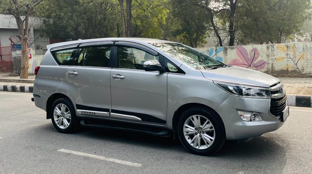 Innova Crysta image 8 Innova Crysta image 8