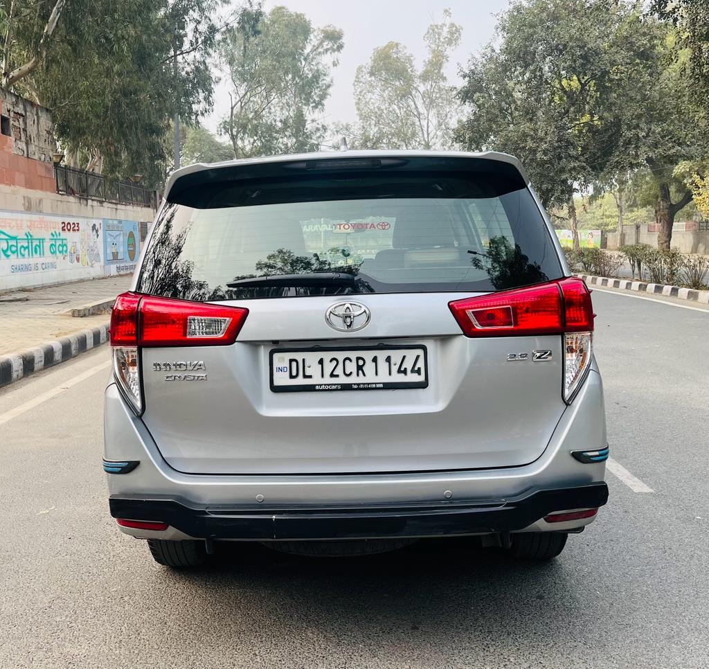 Innova Crysta image 4 Innova Crysta image 4