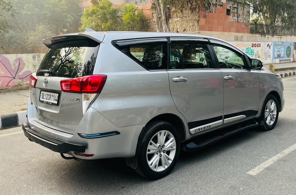 Innova Crysta image 9 Innova Crysta image 9