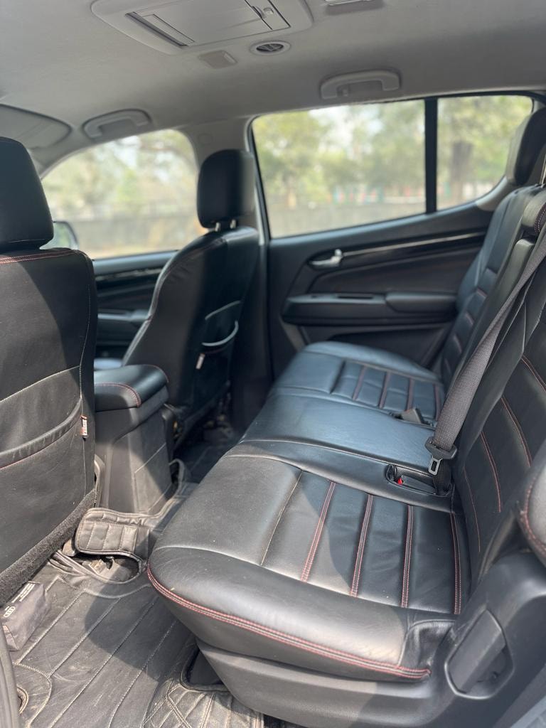 MU-X image 17 MU-X image 17