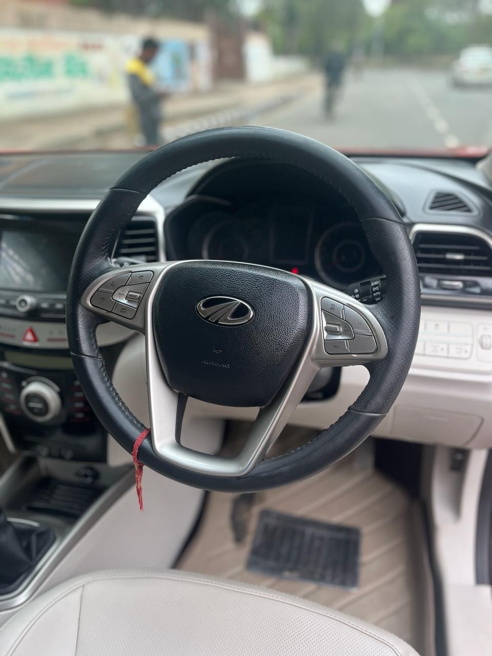 XUV300 image 12 XUV300 image 12