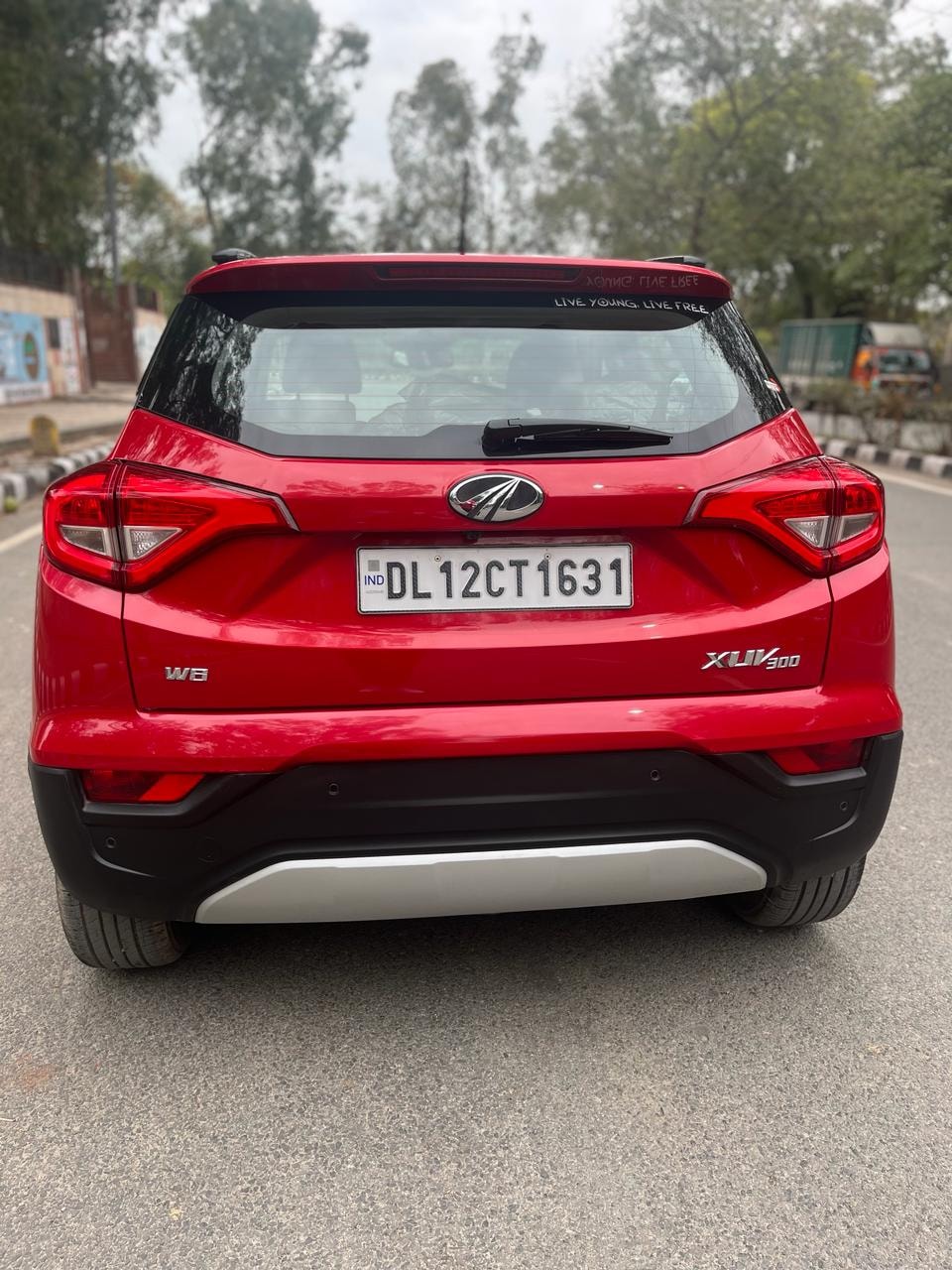 XUV300 image 4 XUV300 image 4