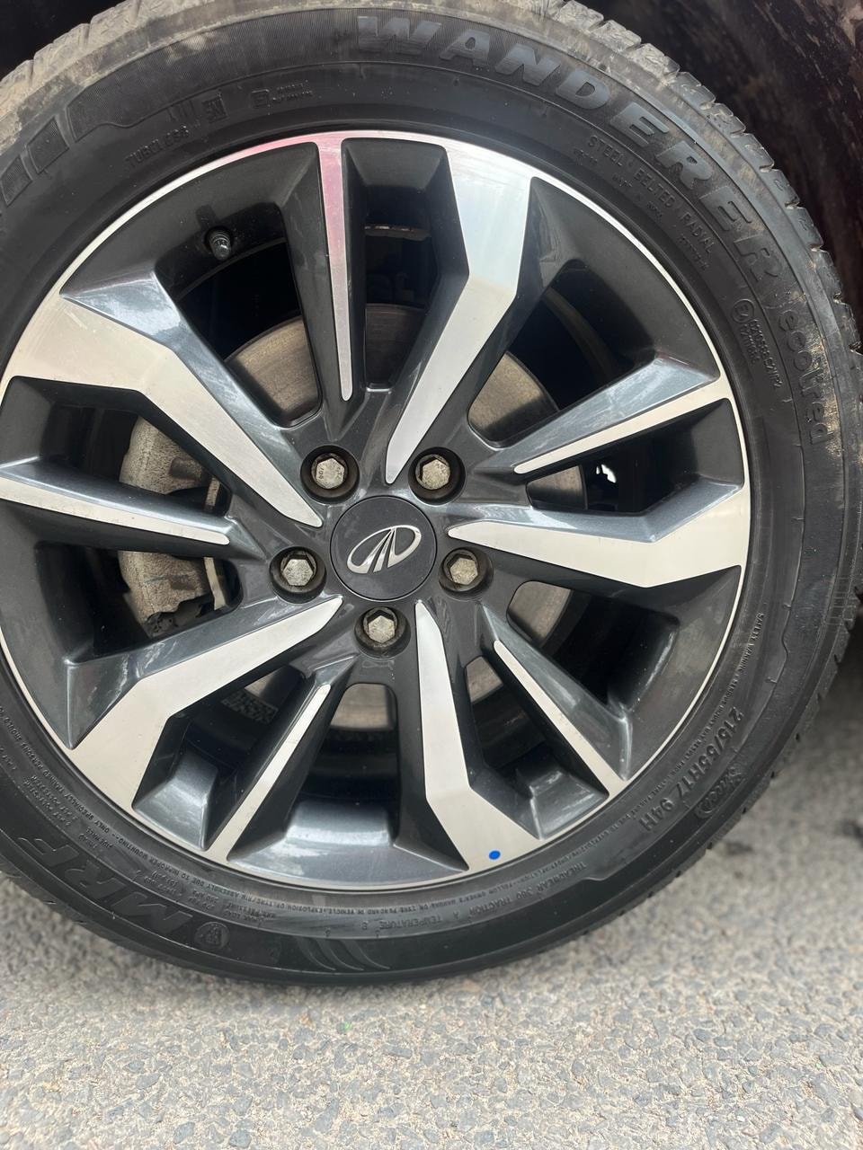 XUV300 image 9 XUV300 image 9