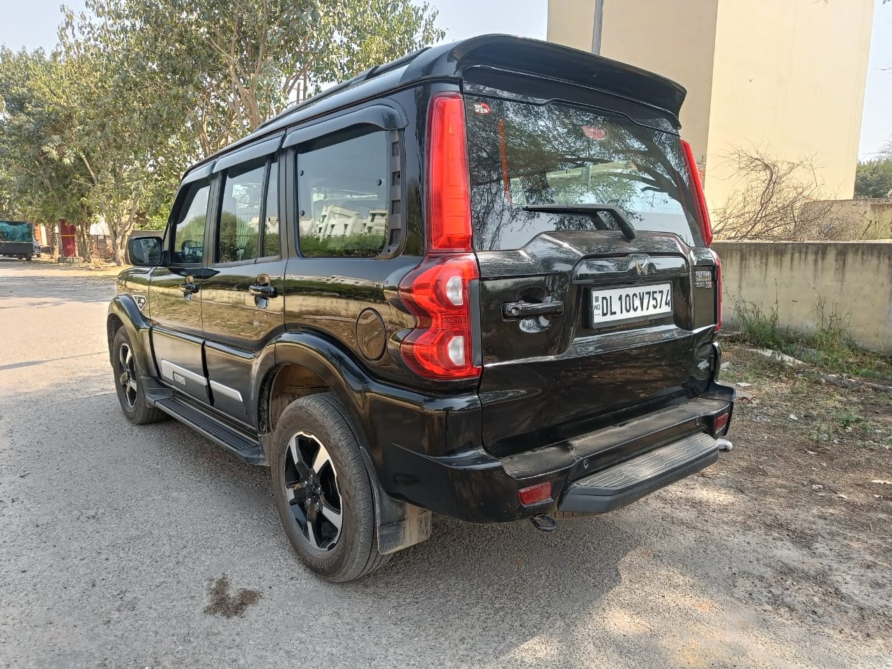 Scorpio Classic image 3 Scorpio Classic image 3