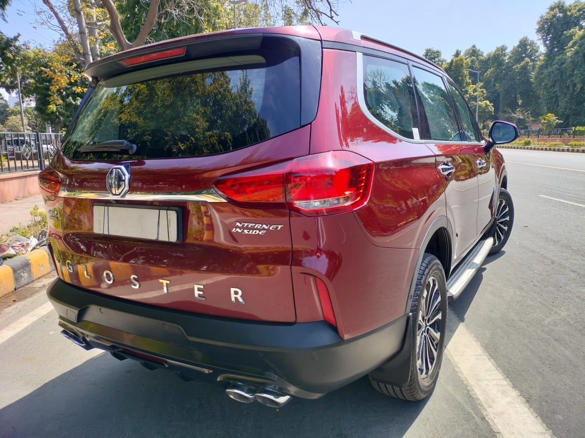 Gloster image 9 Gloster image 9