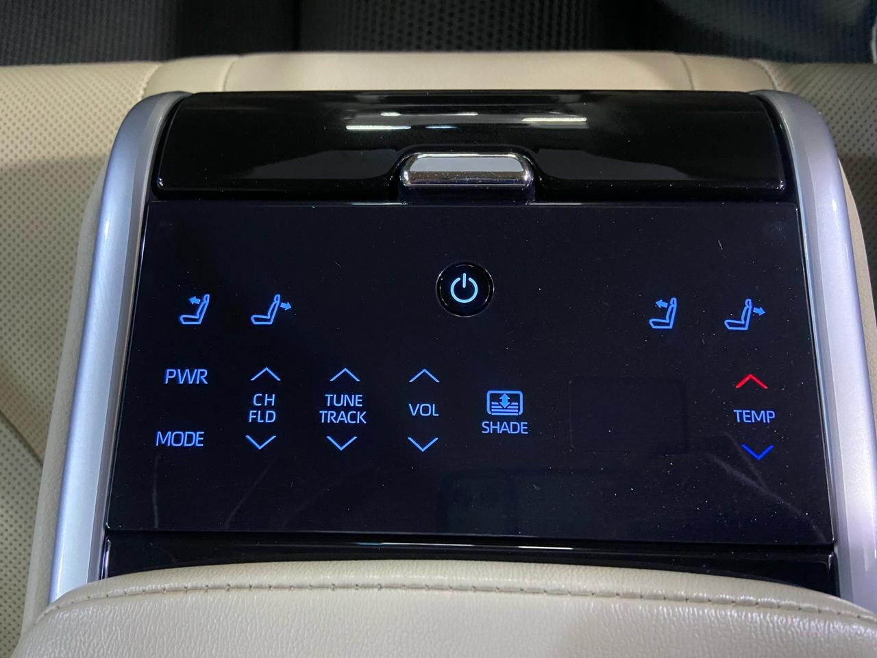 Camry image 15 Camry image 15