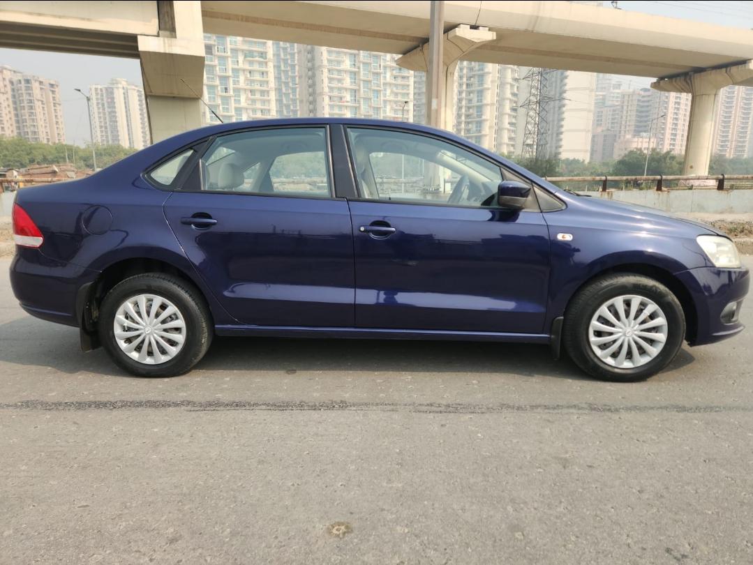 2013 Volkswagen Vento 1.6 L MPI Comfortline Petrol BS IV Right Side View 