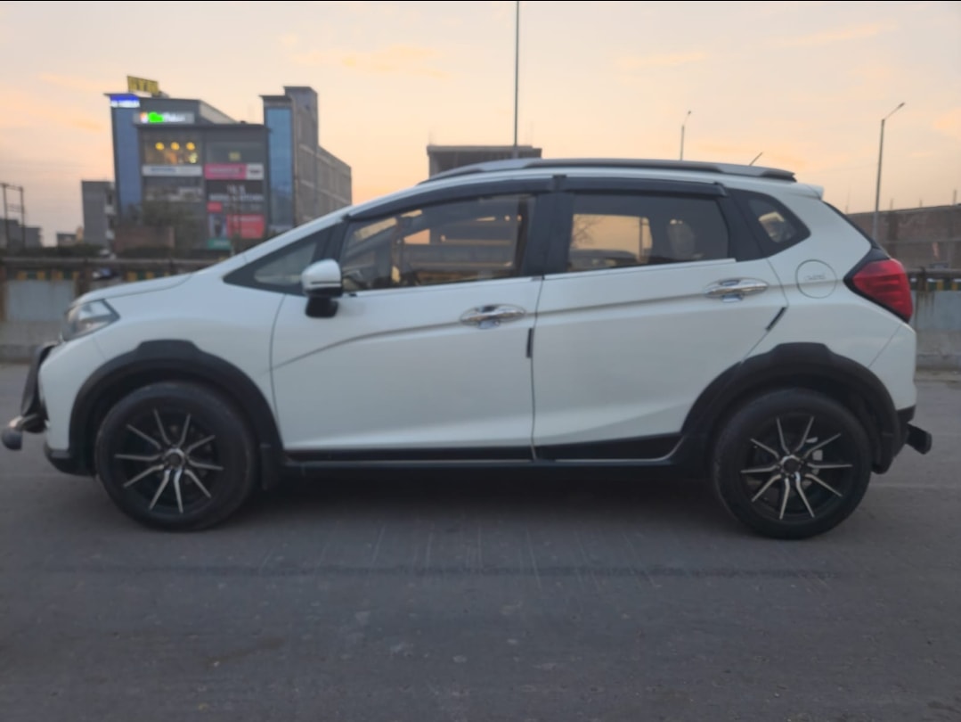 WR-V image 2 WR-V image 2