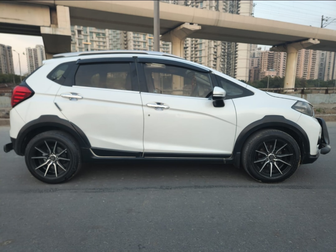 WR-V image 6 WR-V image 6