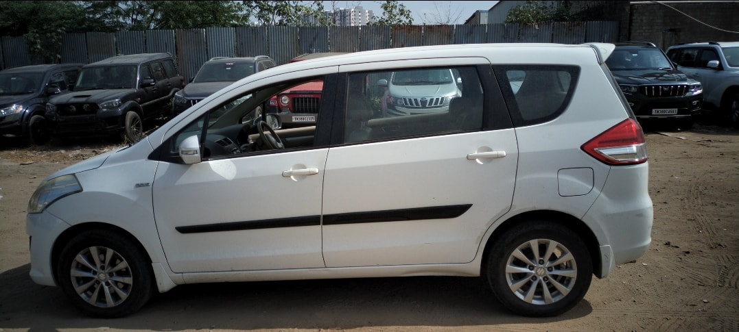 Ertiga image 2 Ertiga image 2