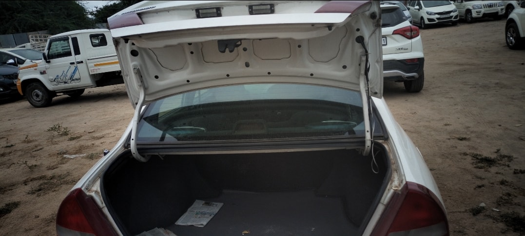 Lancer image 10 Lancer image 10