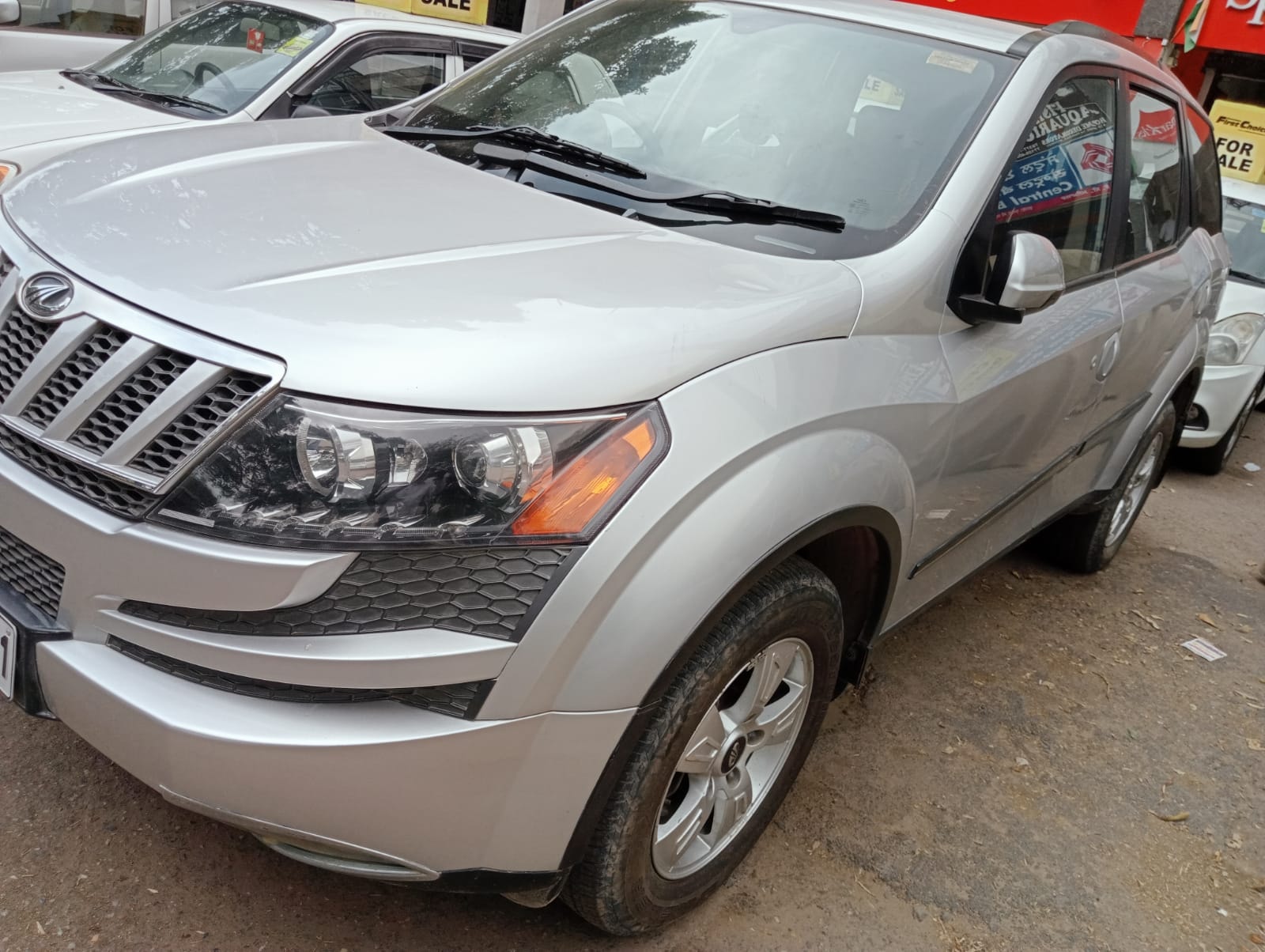 XUV500 image 2 XUV500 image 2