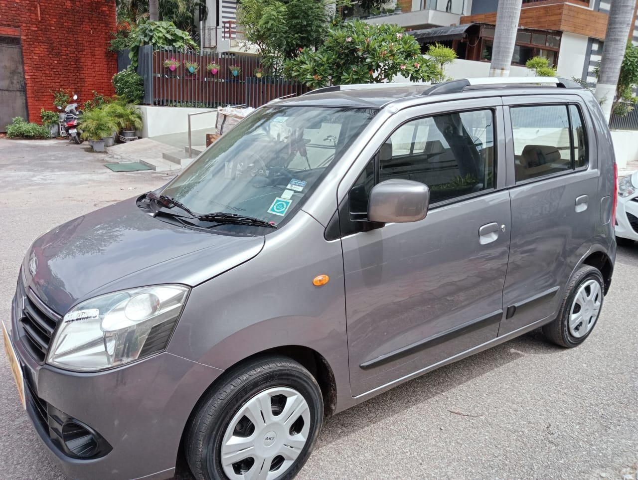 Wagon R image 2 Wagon R image 2