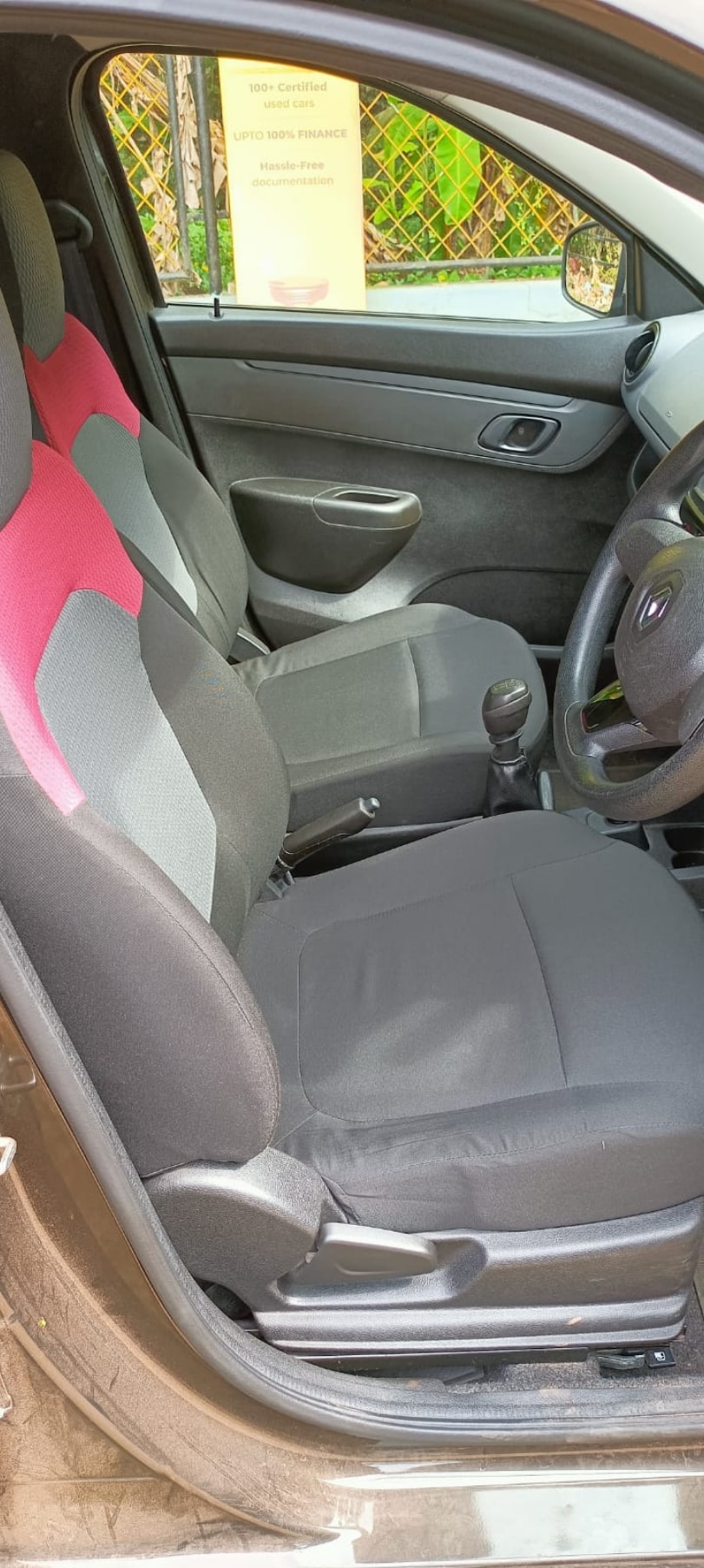 Kwid image 16 Kwid image 16