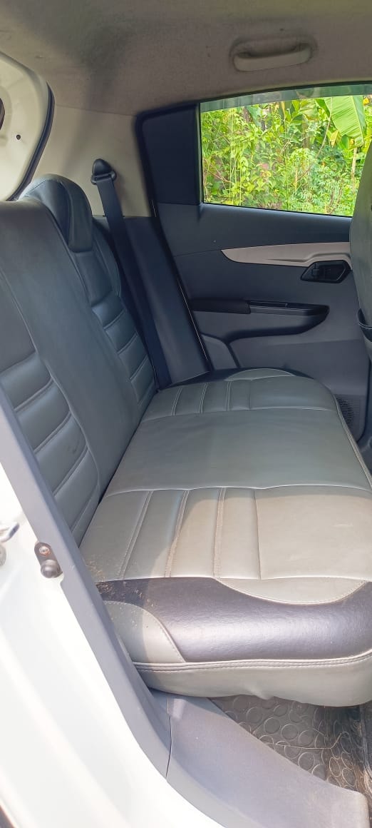 KUV100 image 17 KUV100 image 17