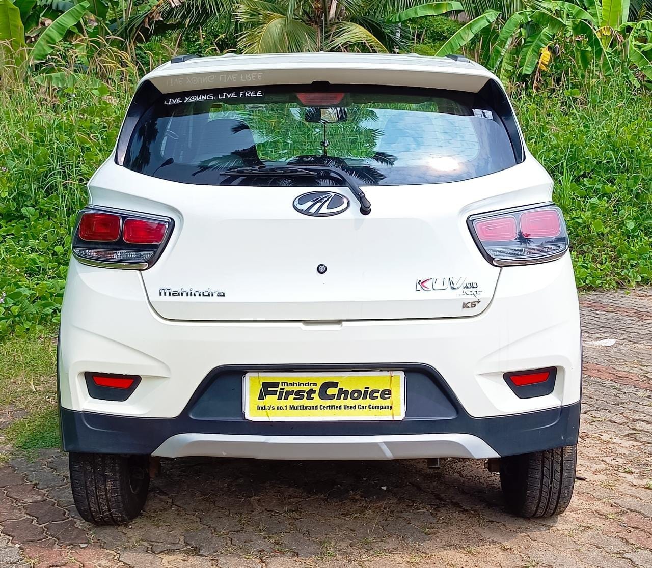 KUV100 image 10 KUV100 image 10