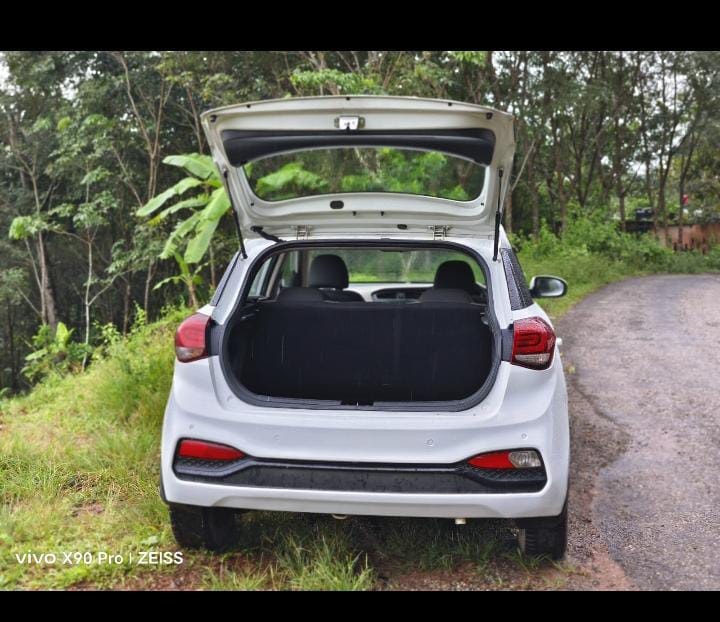 i20 Active image 5 i20 Active image 5