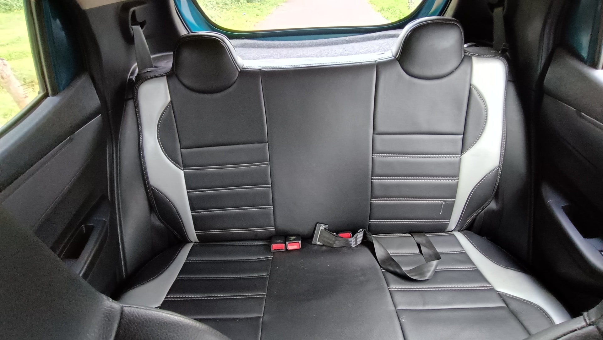 Kwid image 15 Kwid image 15