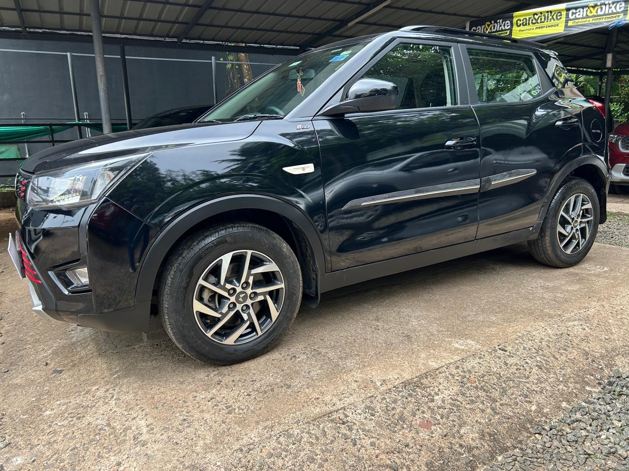 Used 2023 Mahindra XUV300 Used 2023 Mahindra XUV300