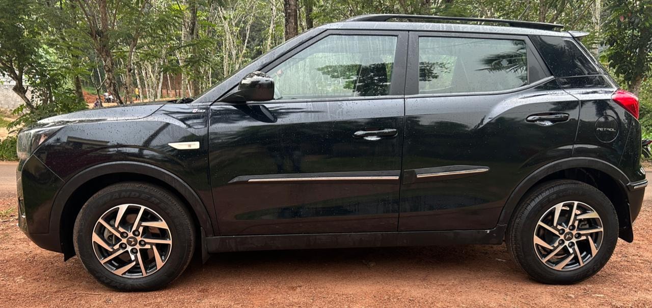 Used 2023 Mahindra XUV300 Used 2023 Mahindra XUV300